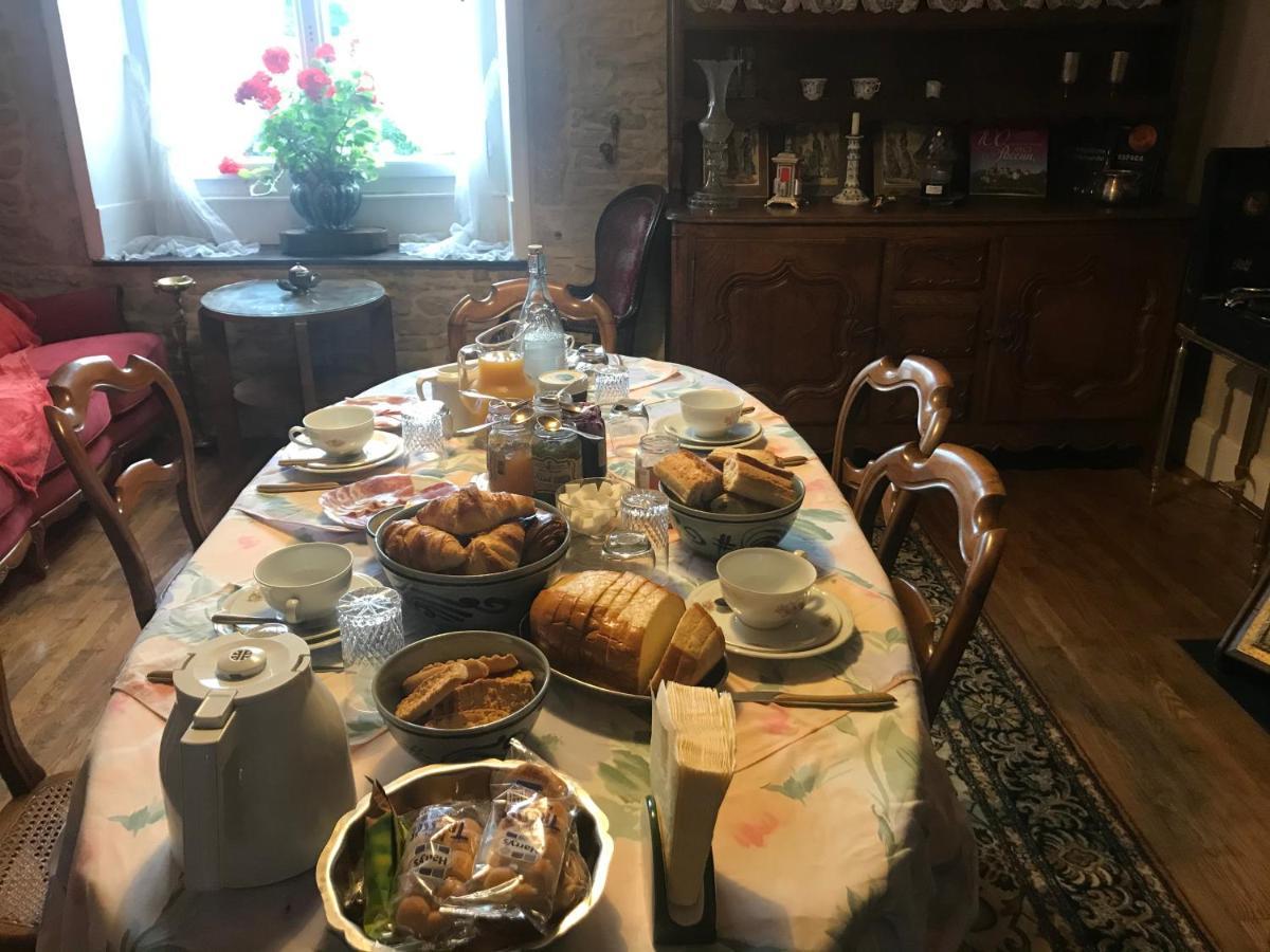 לינה וארוחת בוקר Chassigny Chez Zoiseau Et Zoiseautte מראה חיצוני תמונה